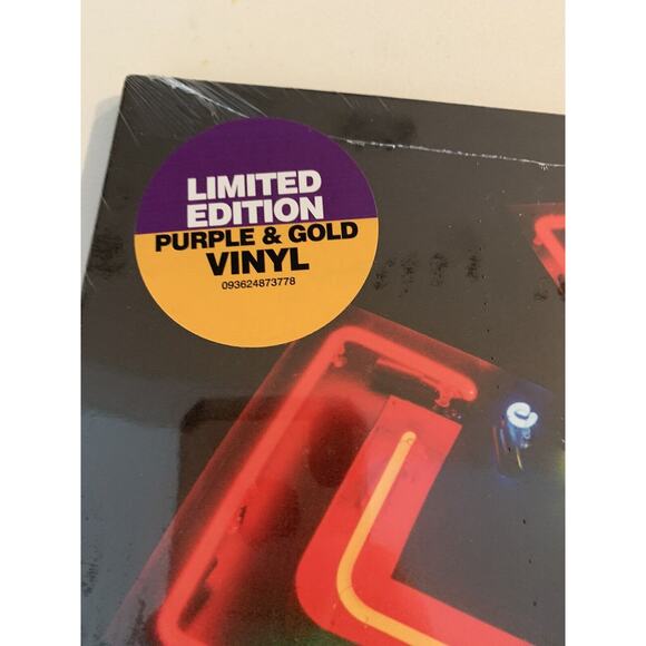 Red Hot Chili Peppers Unlimited Love Purple/Gold Vinyl Lakers Limited Edition - Picture 4 of 6
